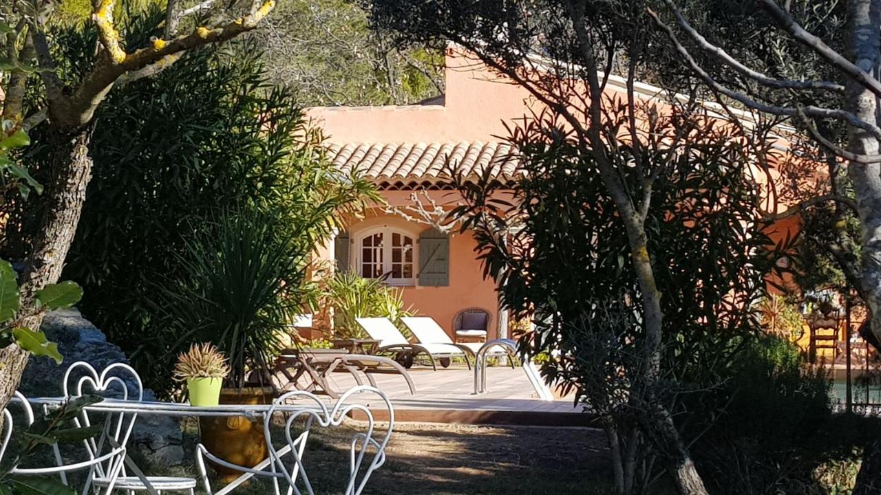 Pierres Blanches Bed & Breakfast Cotignac Ngoại thất bức ảnh
