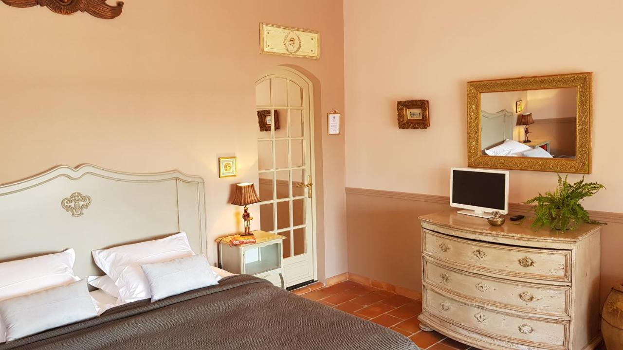 Pierres Blanches Bed & Breakfast Cotignac Ngoại thất bức ảnh